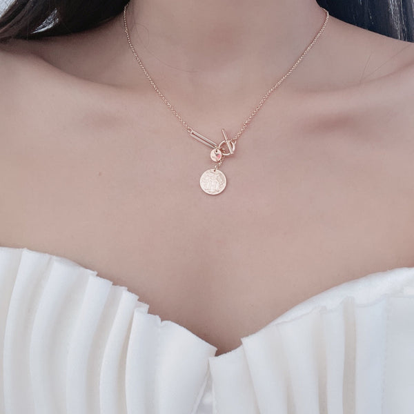 HM ROUND CARD SILVER PINK GOLD DROP NECKLACE