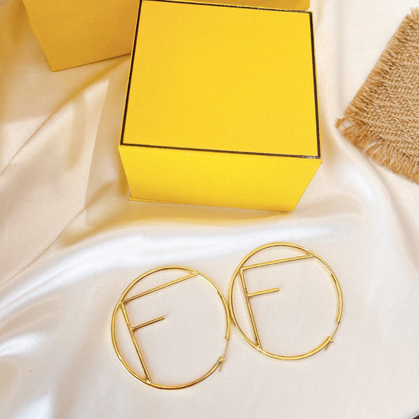 ORECCHINI CON LETTERA F IN ORO E DIAMANTI