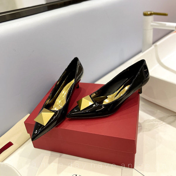 One Stud Gold Patent Black Leather Pump