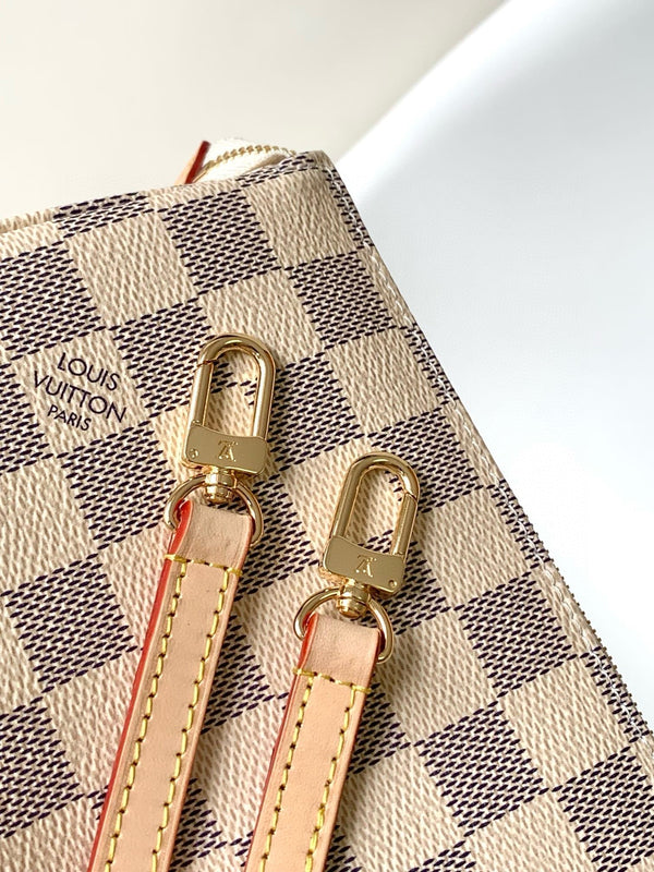 pochette accessories 23cm beige damier azur canvas