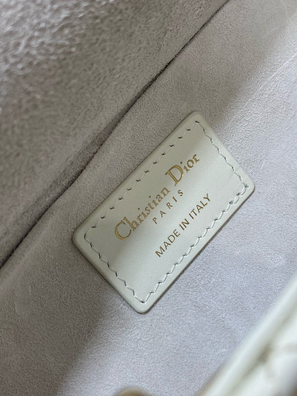 MEDIUM LADY D-JOY 26 WHITE LATTE CALFSKIN PEARL