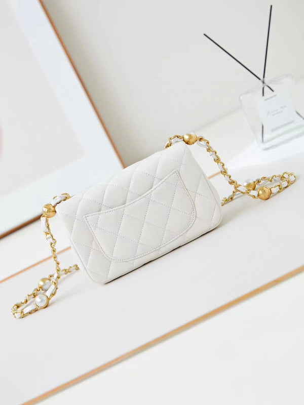 CC 24F Flap Bag White Lambskin Pearl Gold Hardware