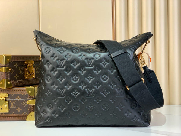 Coussin Hobo MM 38cm Black Monogram Empreinte Leather