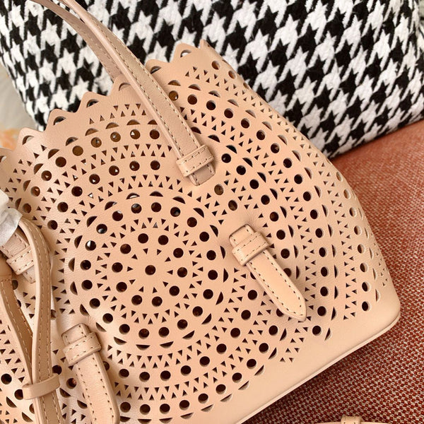 Alaia Mina 16 Bag Beige Vienne Wave Calfskin