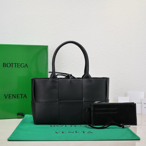 Borsa tote Arco usata BV in pelle di vacchetta nera