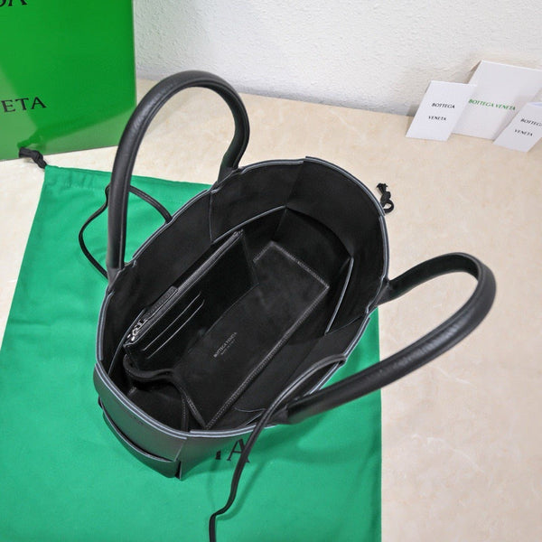 Borsa tote Arco usata BV in pelle di vacchetta nera