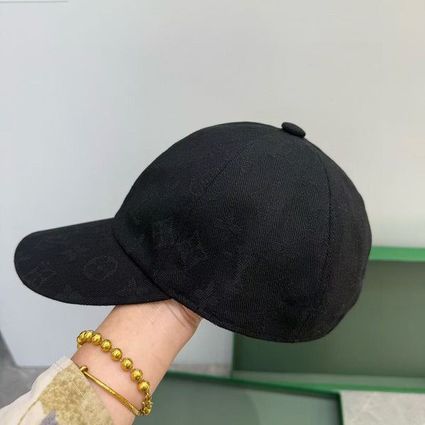 LV BASEBALL CAP IN BLACK COTTON FABRIC