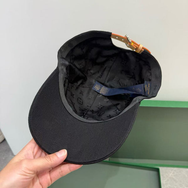 LV BASEBALL CAP IN BLACK COTTON FABRIC