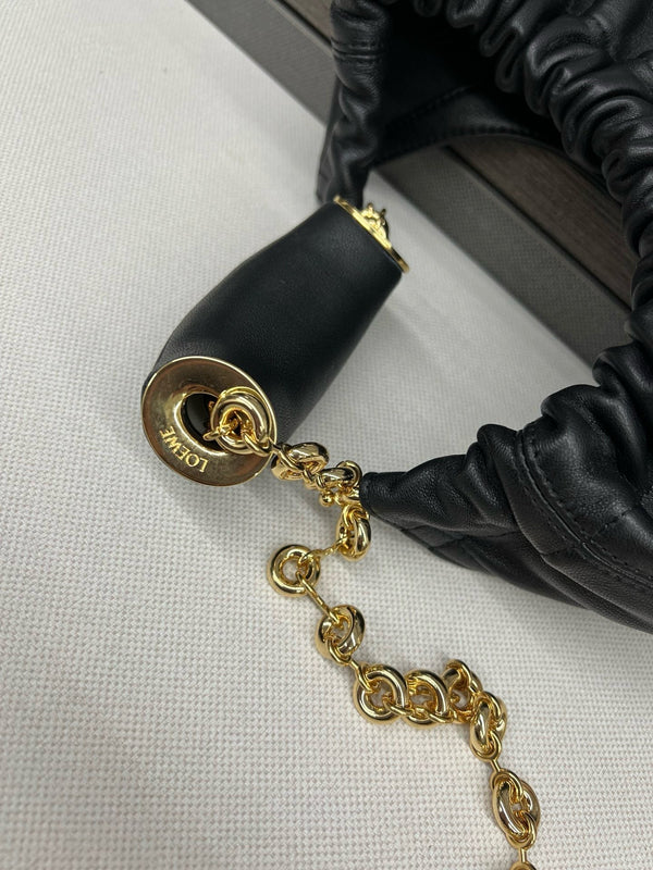 Loew Squeeze Hobo Bag 24cm Black Lambskin Ghw