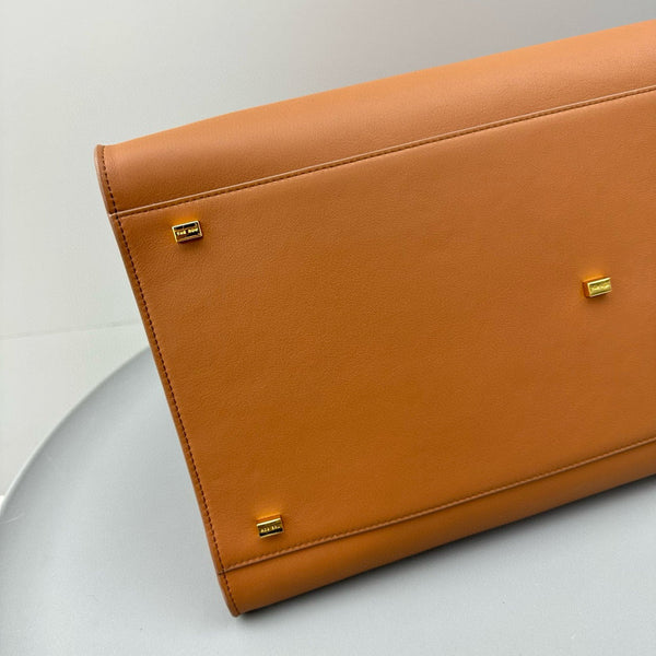 The Row Margaux 10 Pelle Marrone