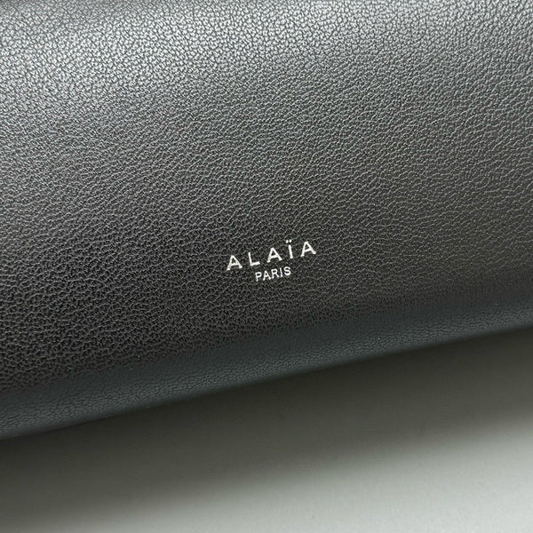 LE TECKEL SHOULDER BAG 32 BLACK CALFSKIN