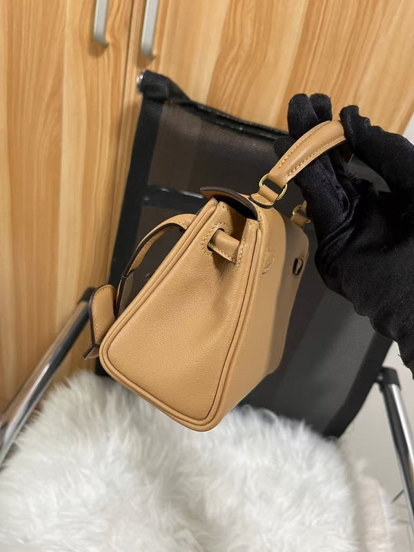 HM Kelly Doll 16cm Gold Gulliver Leather