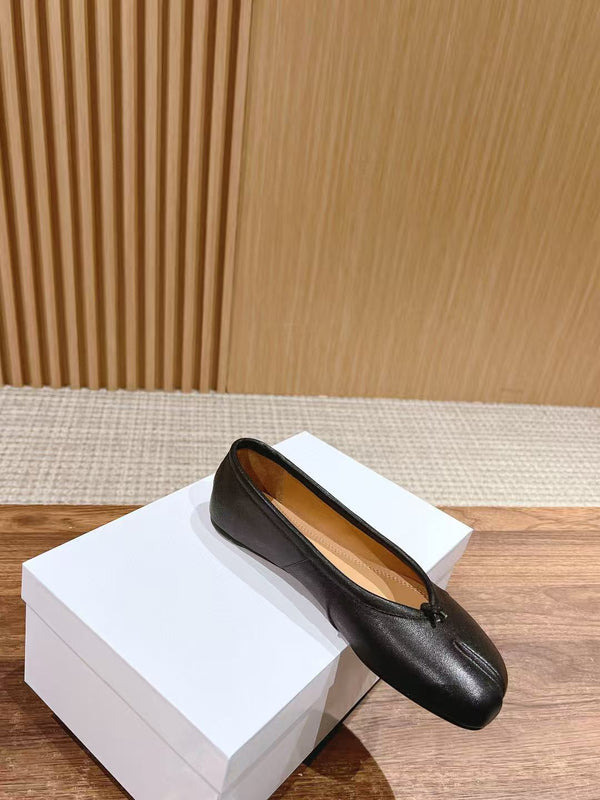 Maison Margiela Tabi Ballet Flat Black Leather