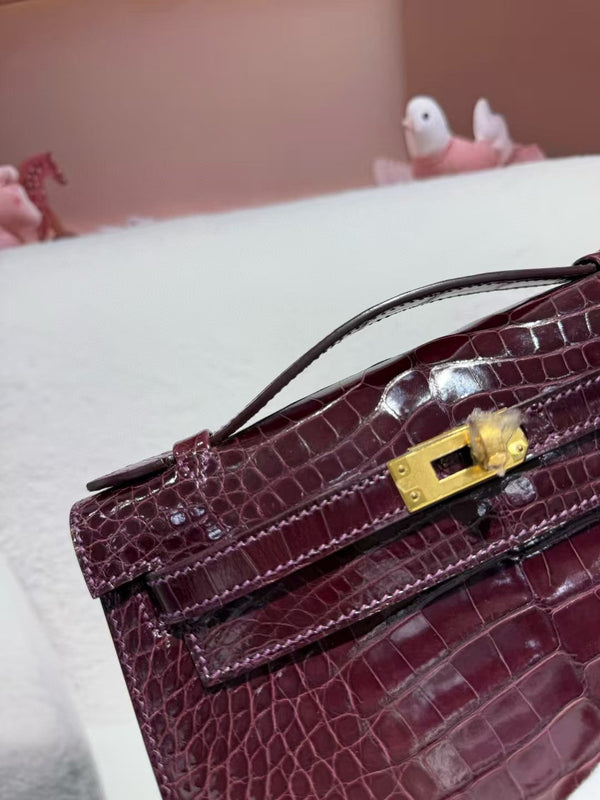 HM KELLY MINI 22 BORDEAUX RED AMERICAN ALLIGATOR GOLD BUCKLE (MADE - TO - ODER)