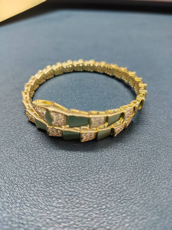 SERPENTI WIDE BRACELET GOLD DIAMOND