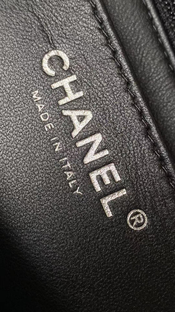 25C Mini Flap Bag Top Handle 20cm Black Lambskin Black Hardware Premium Version