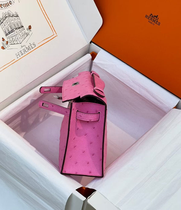 HM Kelly Pochette 20cm Bubblegum Pink Ostrich Leather Silver Hardware