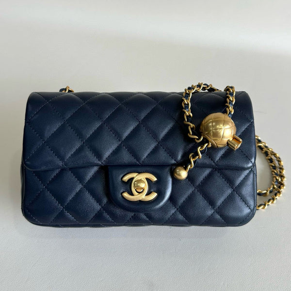 CC 20 Flap Bag 20cm Dark Blue Lambskin