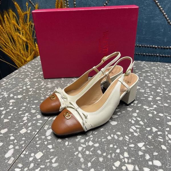 VL Garavani Valet Slingback 6cm in butter and tobacco cowhide