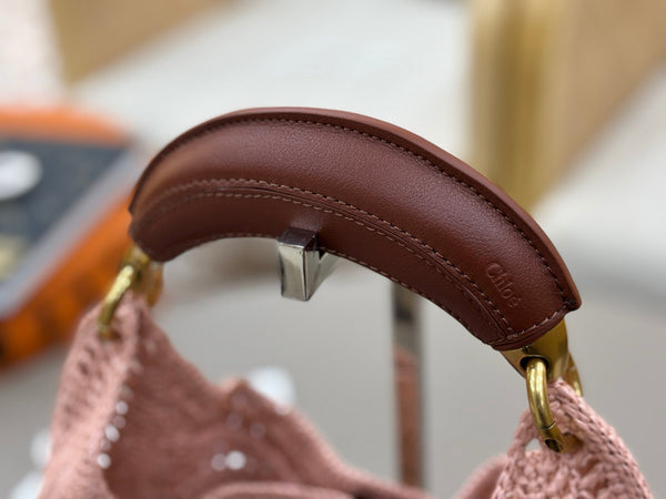 Chloe Summer Banana Hobo Bag Summery Beige In Raffia