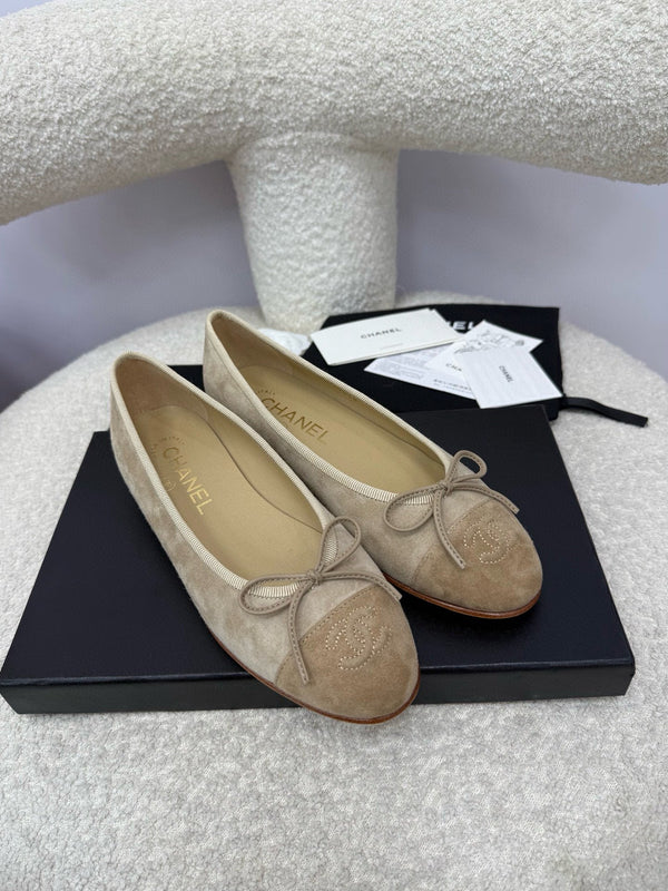 CC 25A Ballet Flat Grey Dark Brown Suede