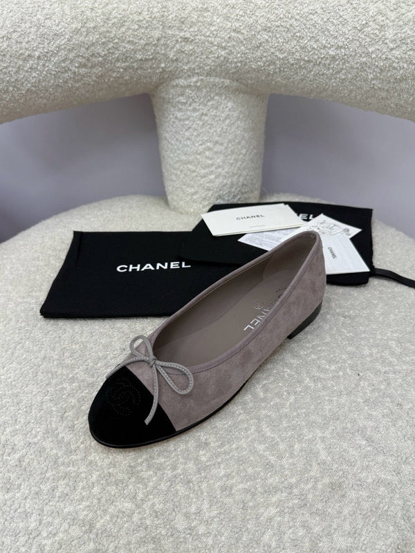 CC 25A Ballet Flat Dark Grey Black Suede