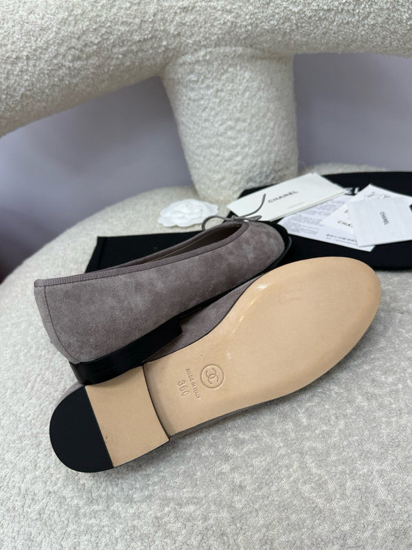 CC 25A Ballet Flat Dark Grey Black Suede