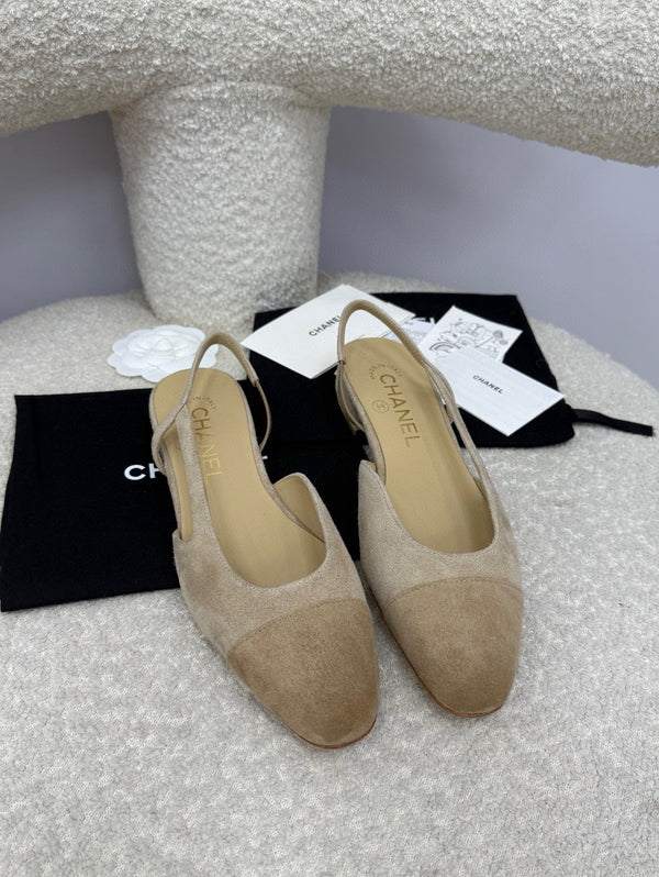 CC 25A Slingback Flat Dark Beige Suede
