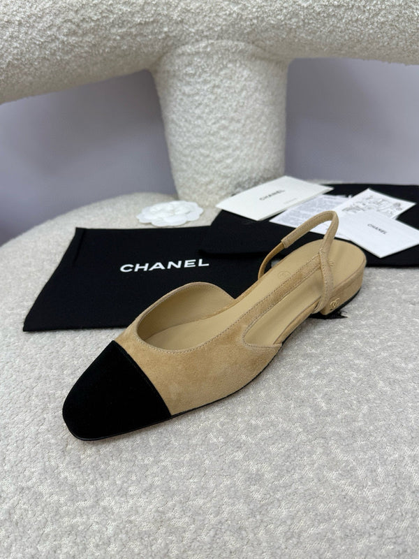 CC 25A Slingback Flat Beige Black Suede