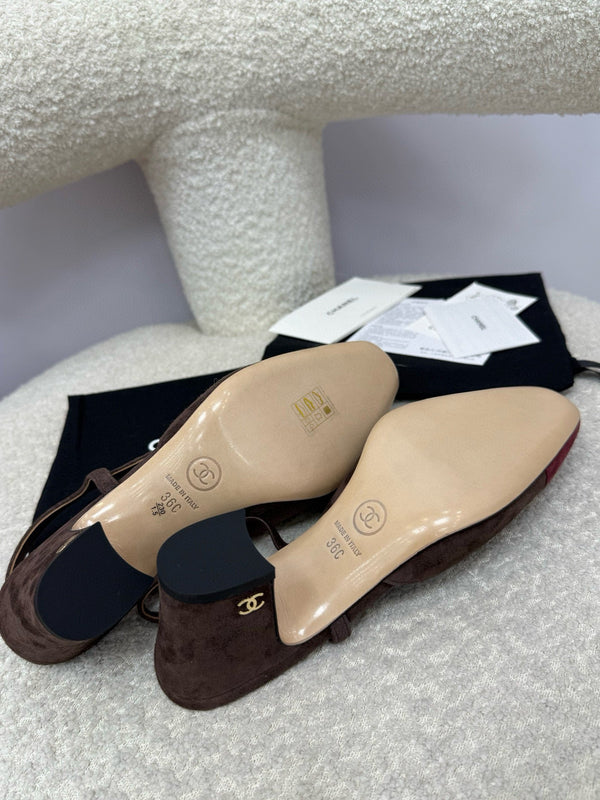 CC 25A Slingback Beige Suede