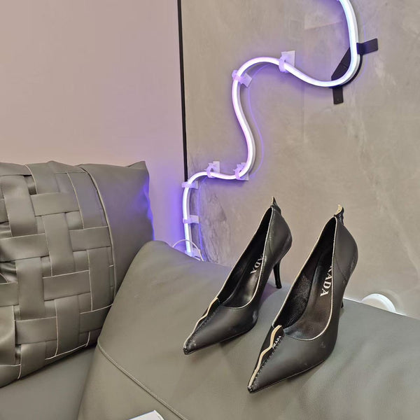 Prada Antiqued Pumps 85mm Black Tan calfskin