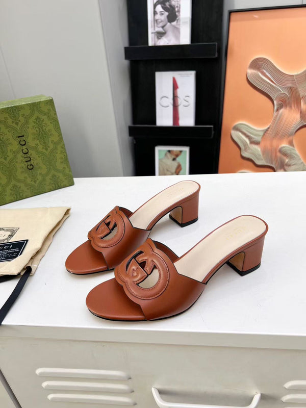 MID-HEEL 5 CM MULE IN BROWN CALFSKIN