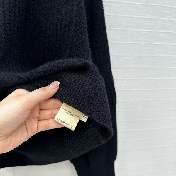 HM 25 Black Cashmere Jacquard Sweater 02657