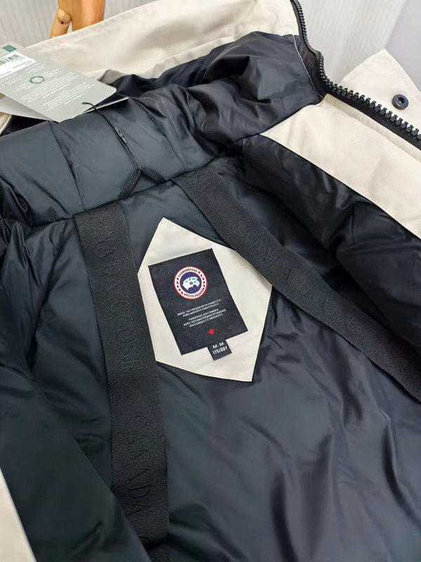 C. Goose Bomber Jacket White Polyester 0009