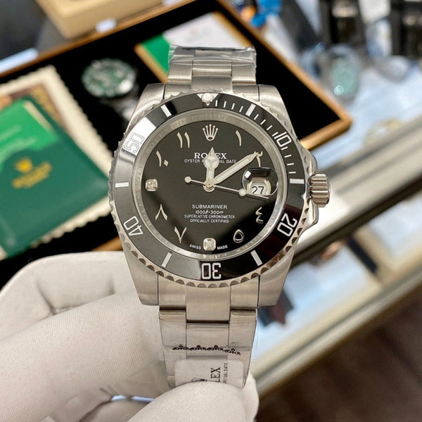 OYSTER PERPETUAL DATE 40MM WHITE & BLACK SHELL