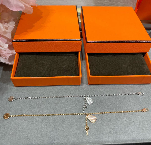 HM LOCK KEY BRACELET