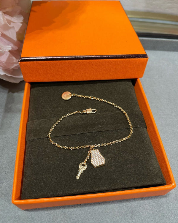 HM LOCK KEY BRACELET