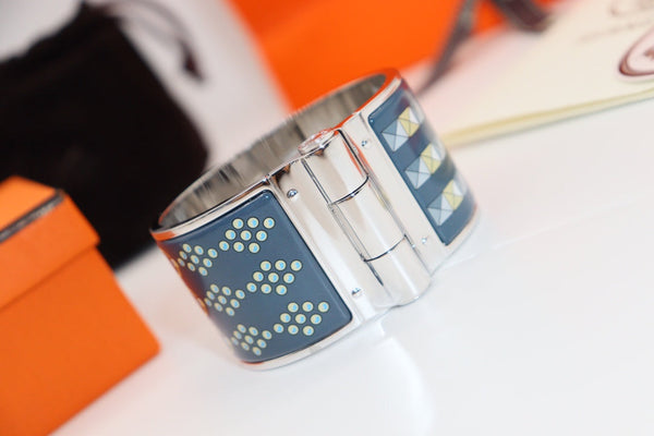 POLKA DOTS BLUE HINGED BRACELET