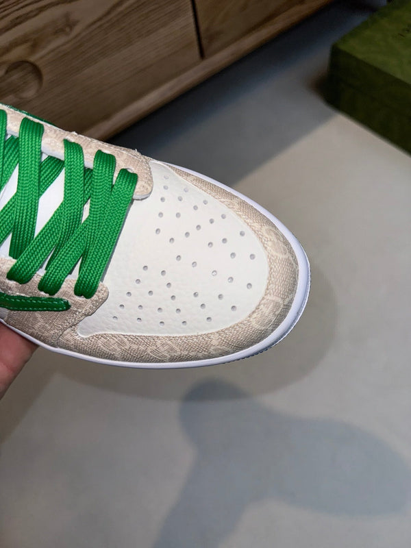 GG LOW TRAVIS VERDE PELLE BIANCA