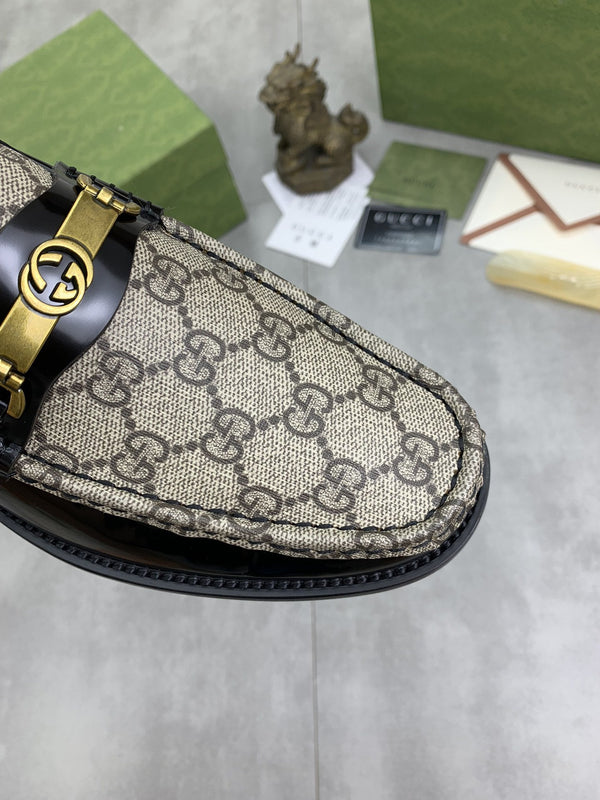 MOCASSINO GG DA UOMO IN PELLE MARRONE