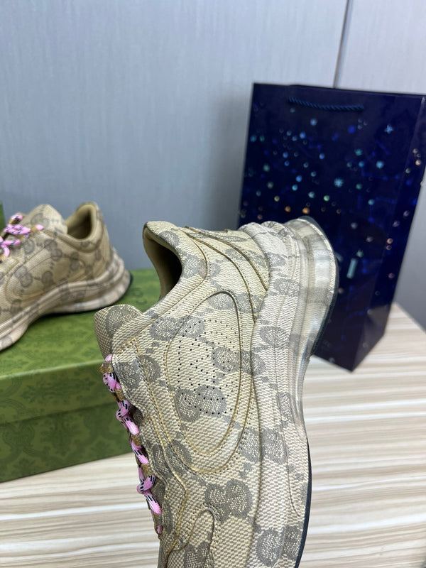 SNEAKERS GG RUN IN PELLE VERDE CHIARO