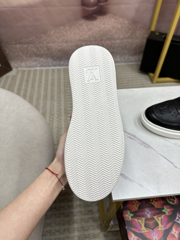 LV MENS MATCH UP SNEAKER MONOGRAM BLACK