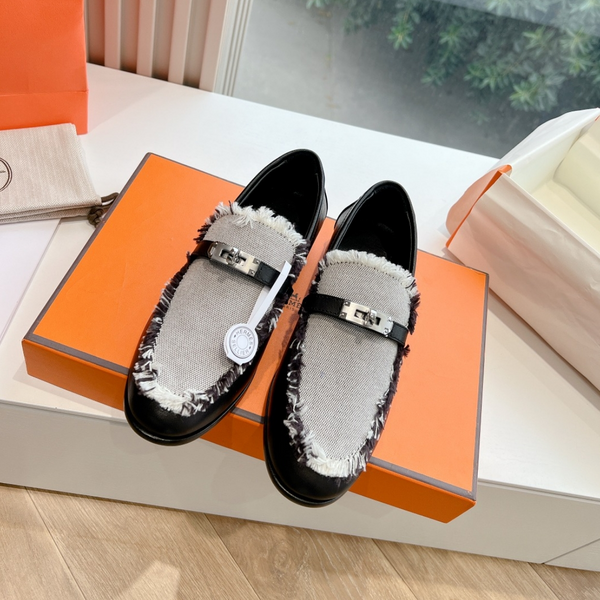 Mocassino Destin in pelle di vitello nera con frange in tela