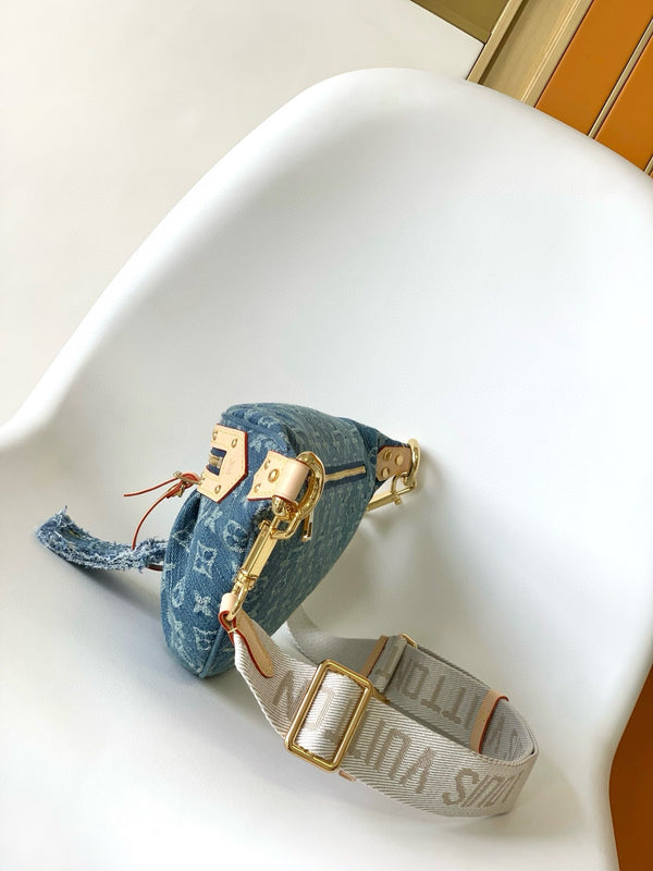 Marsupio LV a vita alta in tela rivestita in denim blu Montage