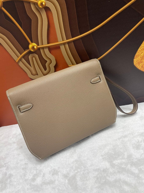 HM Kelly Depeches 25 cm Beige Calfskin