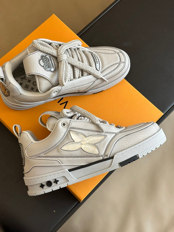 Sneaker da skate LV in pelle di vacchetta e tessuto a rete bianco sporco