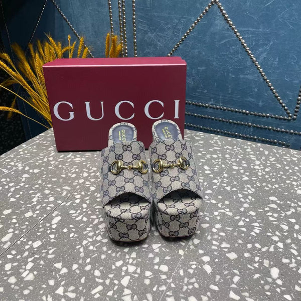 GC 25 Wedge With Horsebit Sandal Beige and Navy Blue Canvas 291031