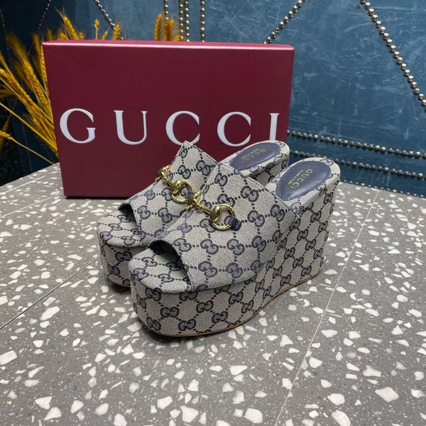 GC 25 Wedge With Horsebit Sandal Beige and Navy Blue Canvas 291031