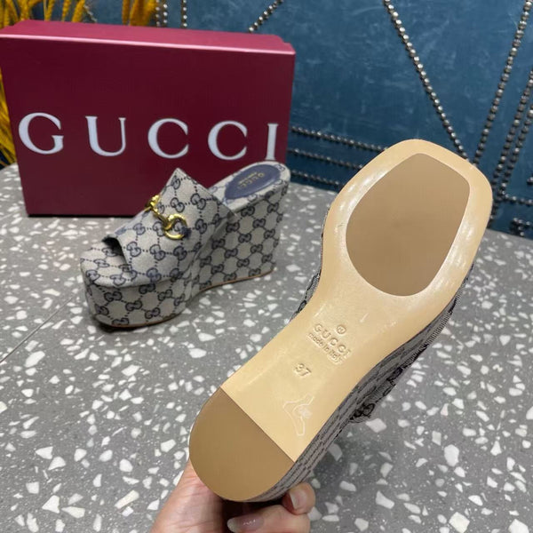 GC 25 Wedge With Horsebit Sandal Beige and Navy Blue Canvas 291031