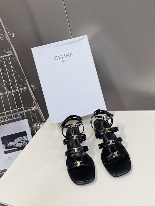 Sandalo CL Clemence Triomphe Multi Logo Oro In Pelle Di Vitello Nera